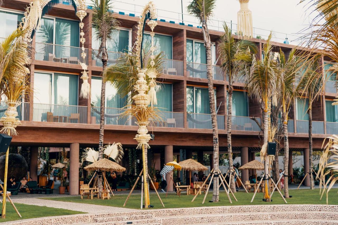 Potato Head Suites & Studios Seminyak Dış mekan fotoğraf The hotel's beachside rooms
